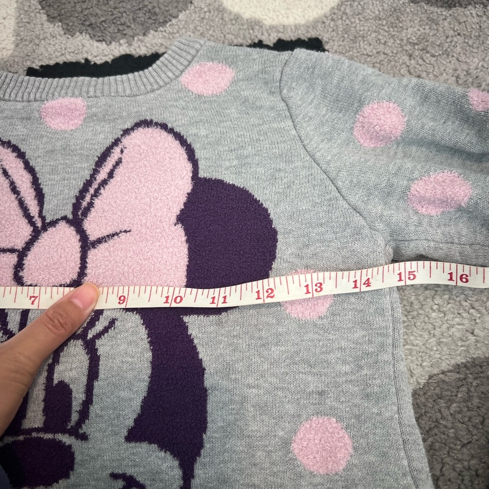 Disney minnie sweater set - Picture 3 of 8